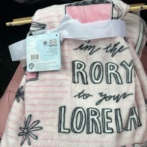 Gilmore Girls Pink Blanket